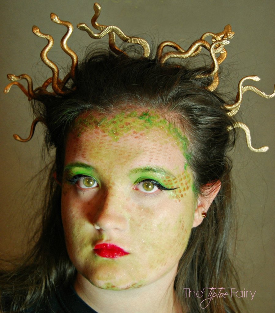 Finished Medusa Makeup Tutorial with Snake Headband