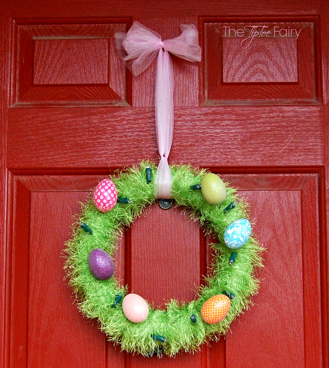 Make an Easter Egg Wreath and upcycle some old Christmas Lights | The TipToe Fairy #BringingInnovation #Ad