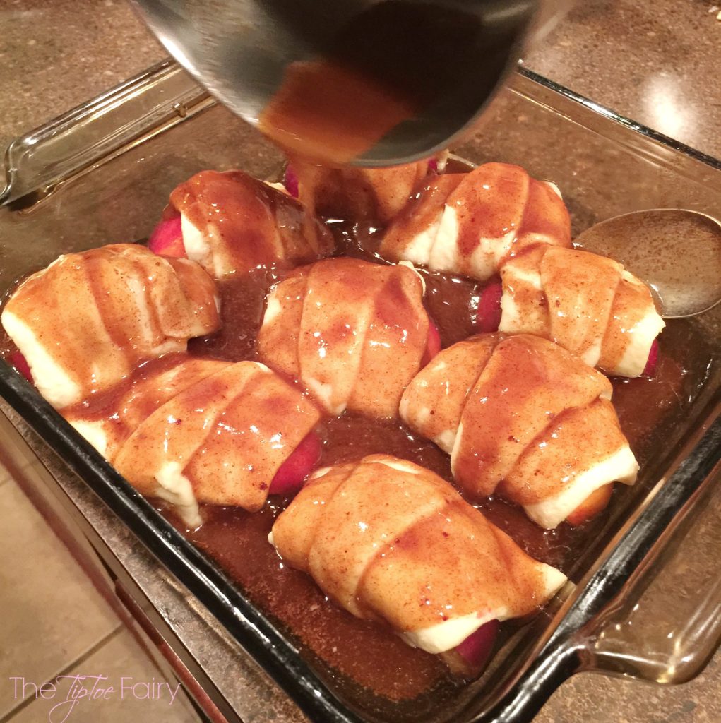 Easy Peach / Nectarine Dumplings! A quick and easy dessert made with crescent rolls! | The TipToe Fairy