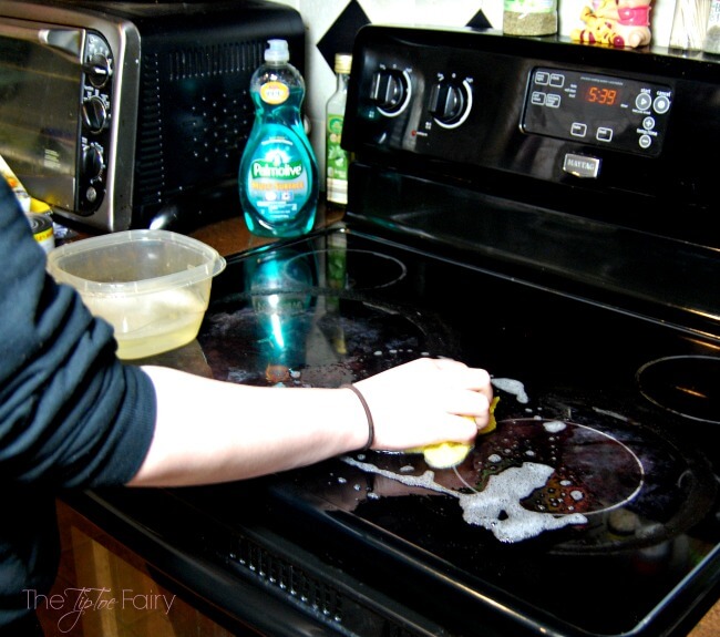 10-Minute Kitchen Clean  How to Clean Your Kitchen Fast