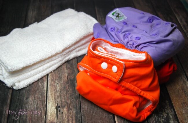 Curious about using or how to wash cloth diapers? Come over & learn how easy it is to use cloth diapers on your #baby or toddler! 