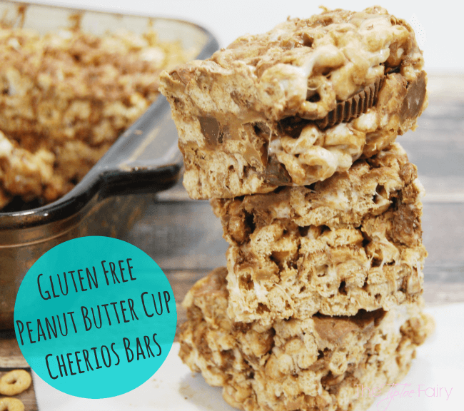 Gluten Free Cheerios Bars - peanut butter cups, chocolate and peanut butter chips, and marshmallows make these gooey treats divine! #ad #glutenfreecheerios | The TipToe Fairy