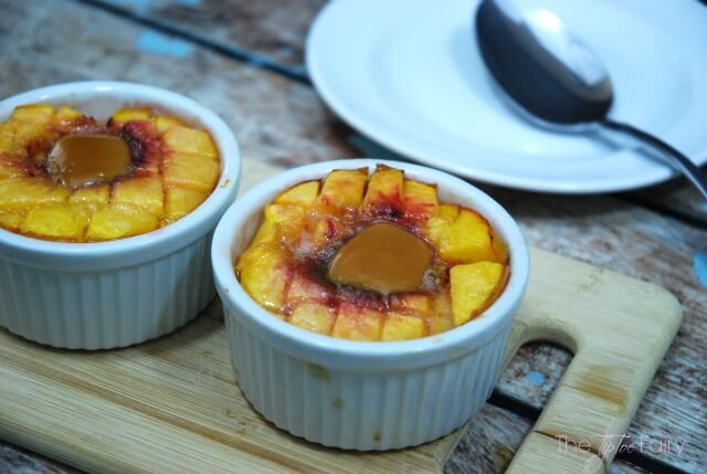 Peach Blossoms - an easy dessert that tastes amazing! Perfect for weeknights! | The TipToe Fairy