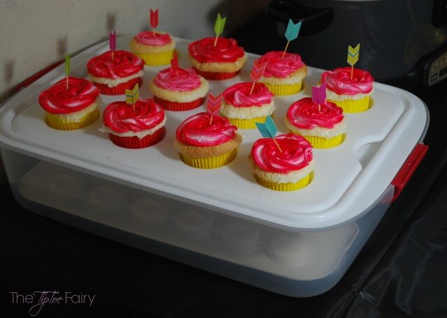 Holiday Entertaining With Rubbermaid Party Serving Kit - Mommy's Fabulous  Finds