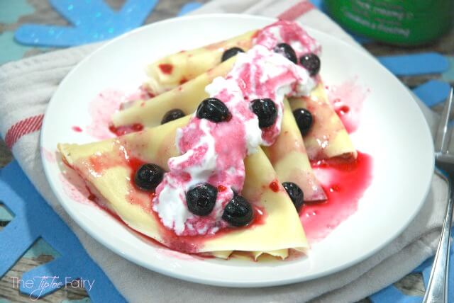 Sugar Cookie Crepes - a fun breakfast for the holidays! @Walmart #DelightfulMoments #ad | The TipToe Fairy