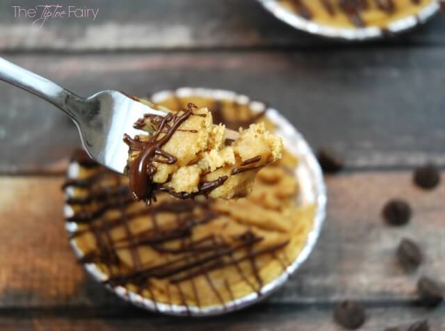 Vegan Peanut Butter Pie with peanut butter mousse made with coconut milk | The TipToe Fairy