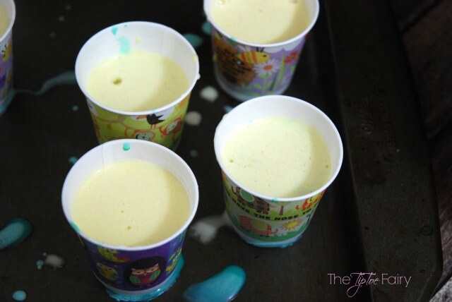 Make some Ice Cream Gelatin Treats for your #MinionsMovieNight w @TheTipToeFairy #yum AD