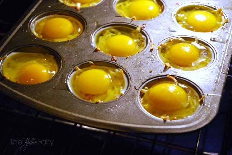 Hashbrown Egg Nests - an easy #breakfast w/ #SundaySupper #food #foodporn