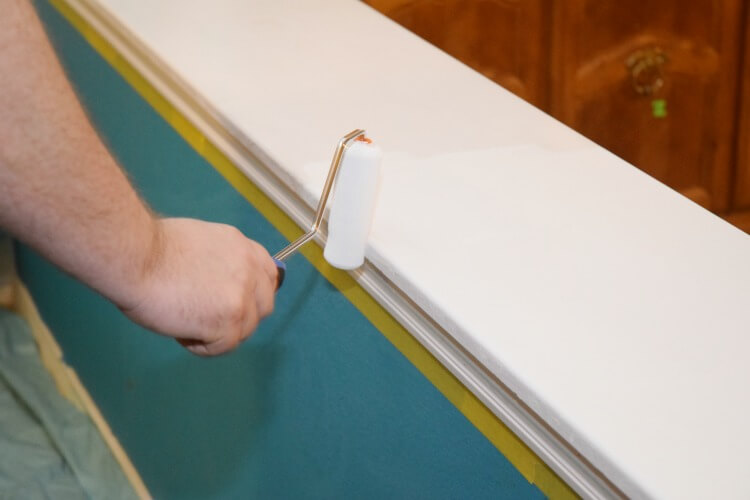 5 Easy Tips for Painting Trim including @FrogTape! #ad 