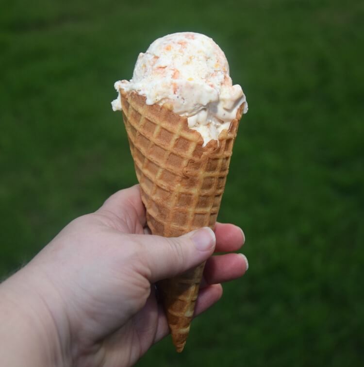 It's more #IceCreamWeek! Strawberry Peach Ice Cream - No Churn Style! #food #icecream