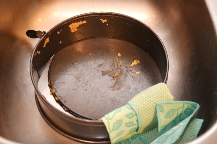 Brown Butter Peach Upside Down Cake & Clean springform pans w/ #ScrubbingPower #ad 