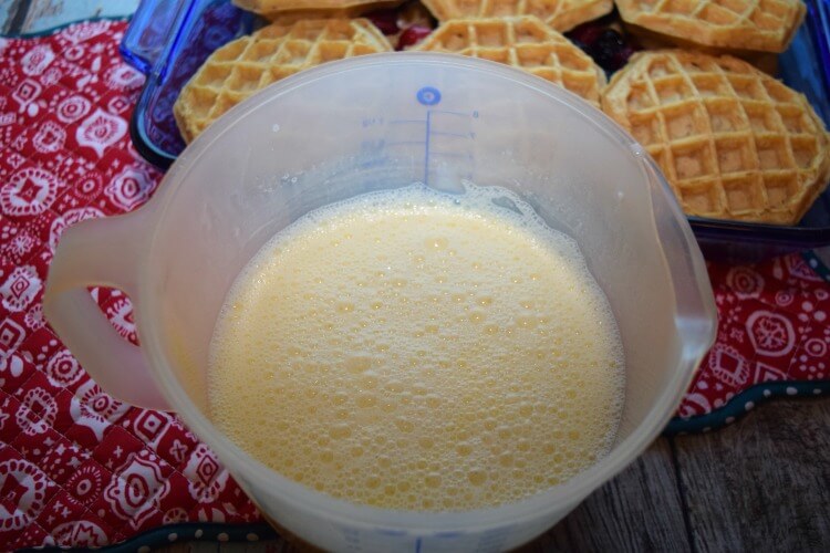 Berry Cream Cheese Waffle Bake - perfect for breakfast or snack! #ad #LeggoMyEggo #HearTheNews