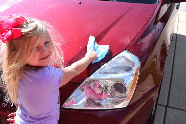 Get the kids to help w/the car wash! #ad #pmedia #LessTimeMoreShine @Armor_All @Walmart
