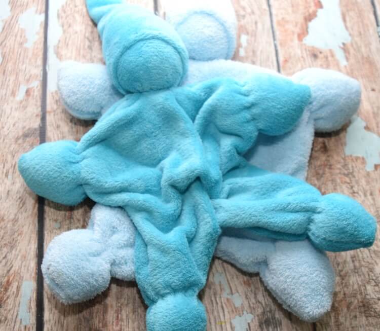 Sew a Simple Lovey for Baby or Toddler! #DIY #craft #sew