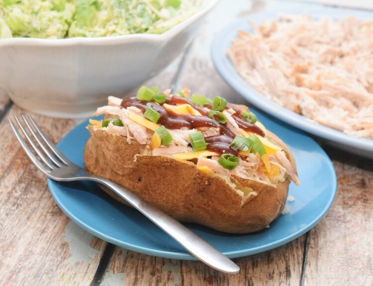 Get #RealFlavorRealFast with this easy BBQ Baked Potato with @Smithfieldfoods marinated pork! #ad 