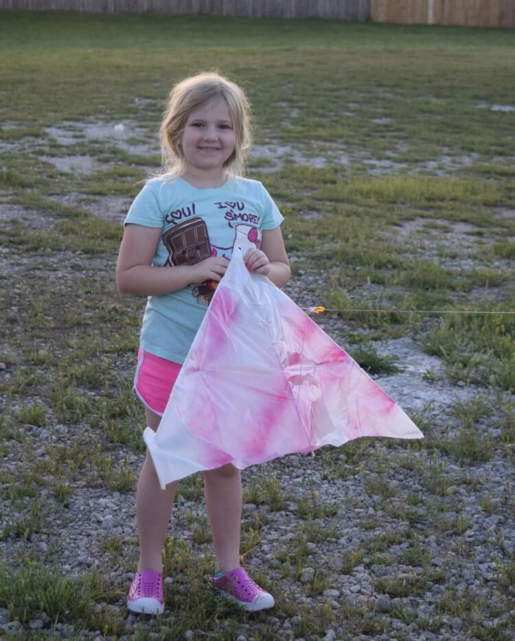 DIY Trash Bag Kite!