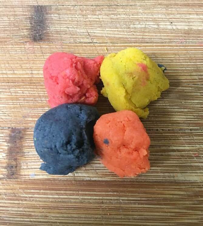 Make swirls of multicolor cake balls. 
