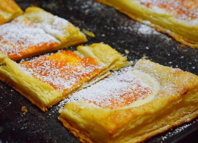 How to make Spiced Apricot Cheese Tarts