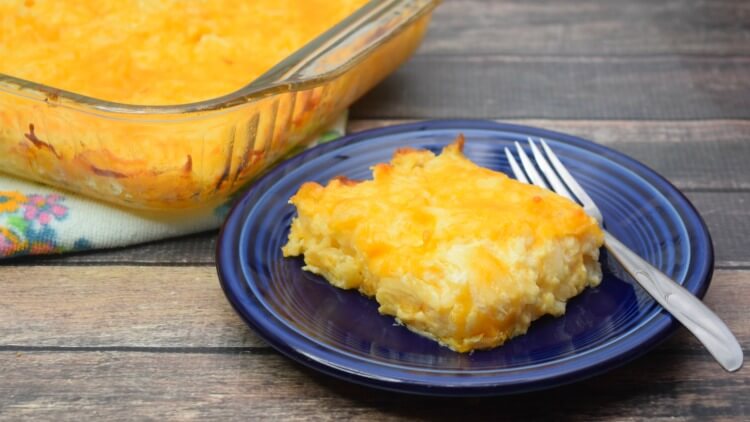 How to make this Easy Cheesy Hashbrown Casserole