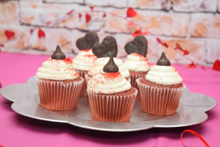 Heart topped cupcakes