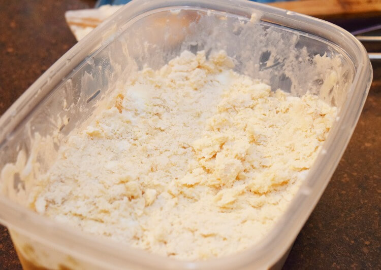 Mix the ice cream layers together before scooping to get that icy root beer crystallization. 