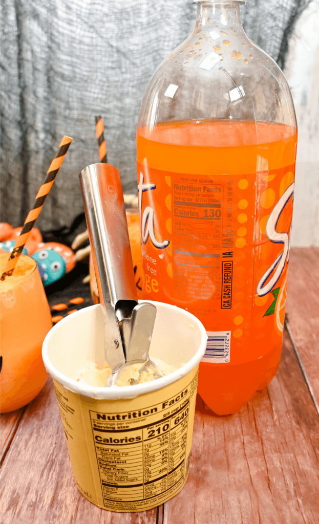 Ingredients to make halloween ice cream floats. 