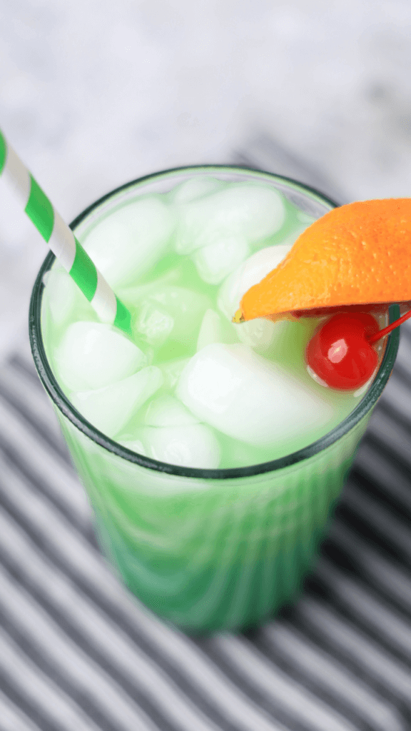 overhead image of the drunken leprechaun drink